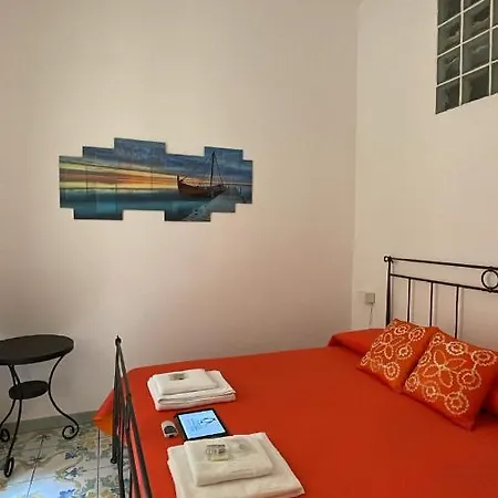 Queen Carolina'S Homes - Apartments In Old Town Naples Exterior photo